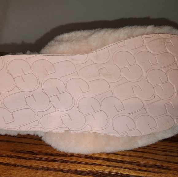 Pink Ugg Slippers - Picture 4 of 4